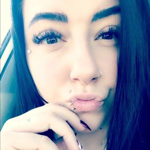 Meet your Posher, Tiffany